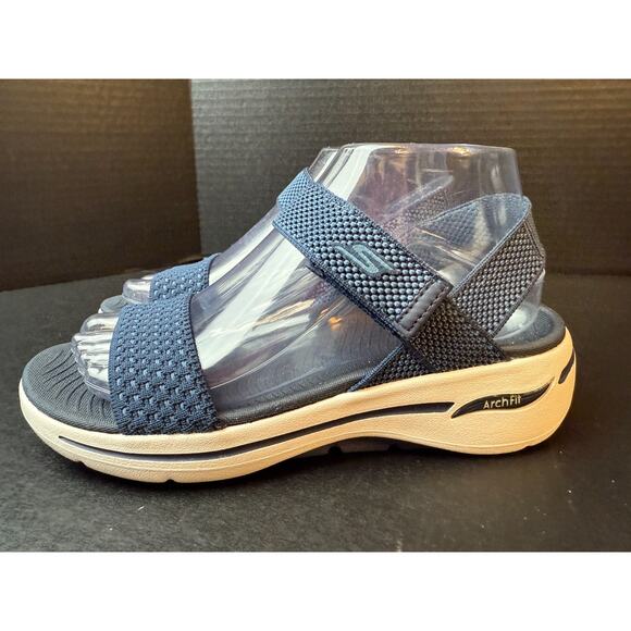 SKECHERS Go Walk Arch Fit-Polished Women's Sz 7 Navy Knit Strappy Sandals 140264 - Picture 1 of 9
